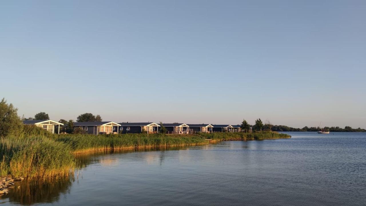 Mobilheim Herz Lauwersoog - Chalet Robbengat Екстериор снимка